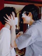 白虎一线天妹妹